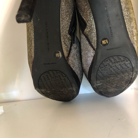 Ladies Heels - Picture 4 of 6